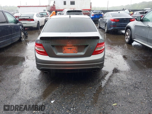 2008 Mercedes-Benz C 300 Sport with VIN WDDGF54X48F189512, listed as a IAAI auction lot 42513590 with 91,121 mi miles and . Bid and sale history available at DreamBid. Image 16.