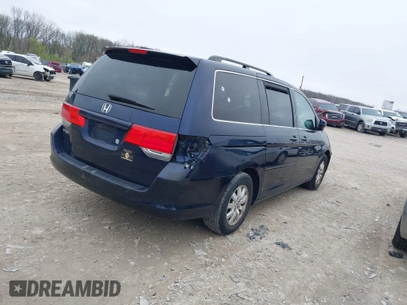 2008 Honda Odyssey EX with VIN 5FNRL38488B100013, listed as a IAAI auction lot 42019905 with 143,923 mi miles. Bid and sale history available at carsss.com. Image 4.