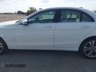 2019 Mercedes-Benz C 300 with VIN 55SWF8EB8KU293103, listed as a IAAI auction lot 41946778 with 47,993 mi miles and . Bid and sale history available at carsss.com. Image 14.