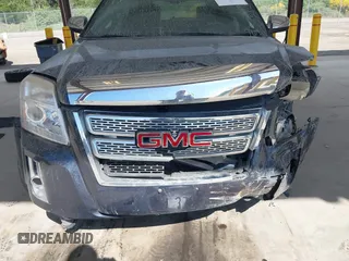 2015 GMC Terrain SLE z VIN 2GKALMEK6F6135209, wystawiony jako IAAI lot #42246811 z przebiegiem 108 741 mil mil oraz . Historia ofert i sprzedaży dostępna na DreamBid. Obrazek 6.
