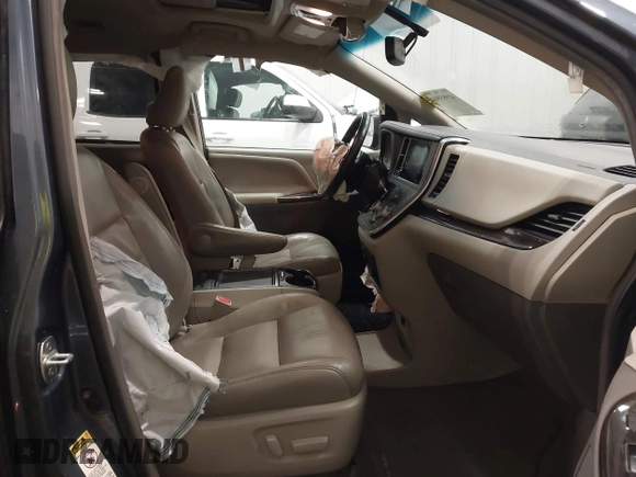 2017 Toyota Sienna XLE Auto Access Seat with VIN 5TDYZ3DC1HS837895, listed as a IAAI auction lot 41993944 with 115,771 mi miles and . Bid and sale history available at DreamBid. Image 5.