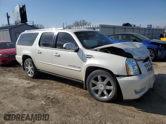 2013 Cadillac Escalade ESV Premium z VIN 1GYS4JEF3DR193014, wystawiony jako Copart lot #50716935 z przebiegiem 202 913 mil mil oraz Szkoda całkowita • Salvage title. Historia ofert i sprzedaży dostępna na DreamBid. Obrazek 4.