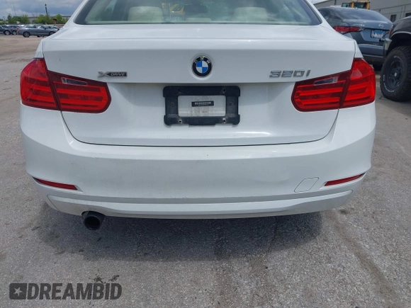2013 BMW 3 Series 320i xDrive with VIN WBA3C3C53DF979770, listed as a IAAI auction lot 42373648 with 151,142 mi miles and . Bid and sale history available at DreamBid. Image 14.