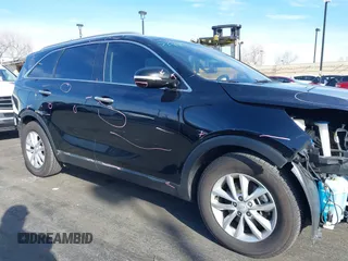 2018 Kia Sorento LX with VIN 5XYPG4A58JG394466, listed as a IAAI auction lot 41752084 with 91,053 mi miles and . Bid and sale history available at DreamBid. Image 14.