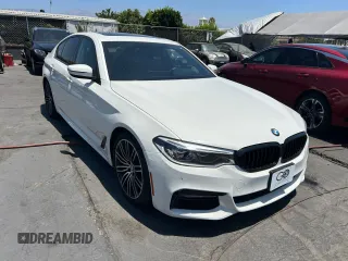 2017 BMW 5 Series 530i z VIN WBAJA5C33HG895181, wystawiony jako Copart lot #64860455 z przebiegiem 69 355 mil mil oraz Czysty tytuł • Clean title. Historia ofert i sprzedaży dostępna na DreamBid. Obrazek 1.