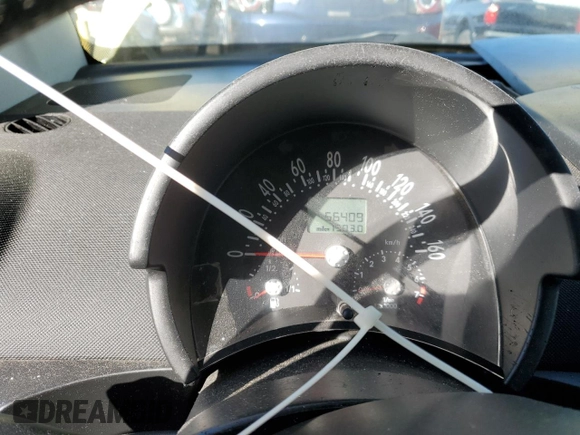 2003 Volkswagen Beetle GLS с VIN 3VWCD21Y43M331910, выставлен на аукционе Copart как лот 42709485 с пробегом 56 409 миль миль и Списание • Salvage title. История ставок и продаж доступна на DreamBid. Изображение 9.