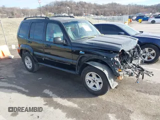 2007 Jeep Liberty Sport with VIN 1J4GL48K17W602216, listed as a IAAI auction lot 41724764 with 282,578 mi miles. Bid and sale history available at carsss.com. Image 1.