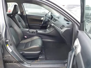 2012 Lexus CT 200h z VIN JTHKD5BH8C2122769, wystawiony jako IAAI lot #42376226 z przebiegiem 124 336 mil mil oraz . Historia ofert i sprzedaży dostępna na DreamBid. Obrazek 5.