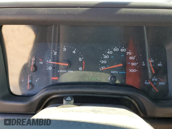 2001 Jeep Wrangler SE with VIN 1J4FA29P11P334902, listed as a Copart auction lot 83883654 with 157,827 mi miles and Salvage Title. Bid and sale history available at carsss.com. Image 9.