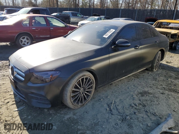 2018 Mercedes-Benz E 300 z VIN WDDZF4KB3JA304789, wystawiony jako Copart lot #46214295 z przebiegiem 100 543 mil mil oraz Szkoda całkowita • Salvage title. Historia ofert i sprzedaży dostępna na DreamBid. Obrazek 1.