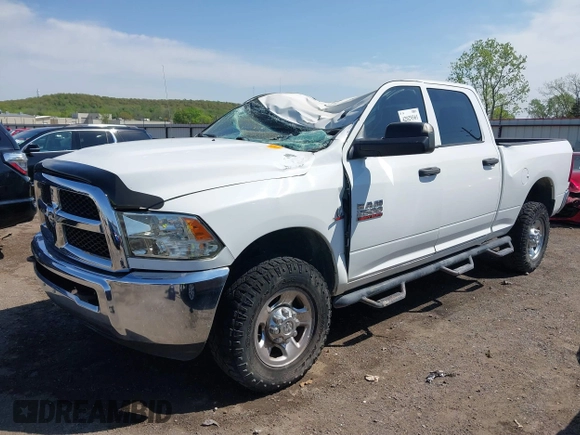 2013 Ram 2500 Tradesman z VIN 3C6UR5CL4DG529793, wystawiony jako IAAI lot #42029361 z przebiegiem 205 066 mil mil oraz . Historia ofert i sprzedaży dostępna na DreamBid. Obrazek 17.