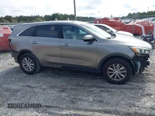 2017 Kia Sorento LX with VIN 5XYPG4A38HG287491, listed as a IAAI auction lot 41460593 with 90,416 mi miles. Bid and sale history available at carsss.com. Image 14.