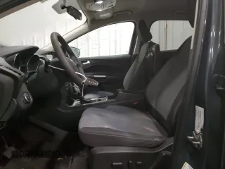 2019 Ford Escape SE z VIN 1FMCU9GD8KUB54347, wystawiony jako Copart lot #87187844 z przebiegiem 86 855 mil mil oraz Szkody całkowita. Historia ofert i sprzedaży dostępna na DreamBid. Obrazek 7.