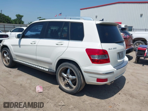 2010 Mercedes-Benz GLK GLK 350 with VIN WDCGG8HB9AF287846, listed as a IAAI auction lot 42216626 with 97,208 mi miles. Bid and sale history available at carsss.com. Image 3.