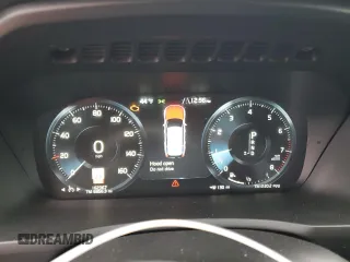 2016 Volvo XC90 T6 Momentum with VIN YV4A22PK7G1026968, listed as a Copart auction lot 44529345 with 162,367 mi miles and Salvage Title. Bid and sale history available at carsss.com. Image 9.