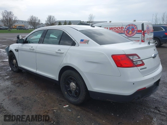 2018 Ford Police Interceptor with VIN 1FAHP2MK6JG137027, listed as a IAAI auction lot 42077115 with 123,851 mi miles and . Bid and sale history available at DreamBid. Image 3.