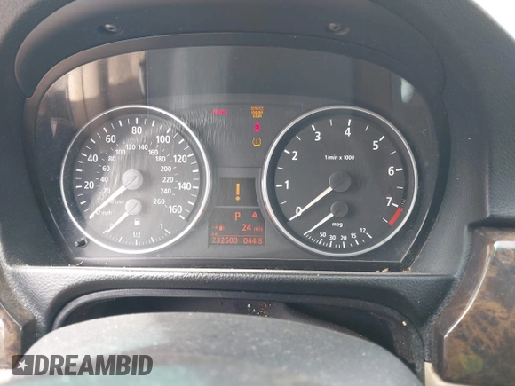 2007 BMW 3 Series 328xi with VIN WBAVC935X7KX55130, listed as a IAAI auction lot 42018618 with 232,500 mi miles and . Bid and sale history available at DreamBid. Image 7.