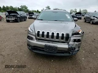 2018 Jeep Cherokee Latitude с VIN 1C4PJLCB3JD573513, выставлен на аукционе Copart как лот 57308025 с пробегом 69 086 миль миль и Списание • Salvage title. История ставок и продаж доступна на DreamBid. Изображение 13.