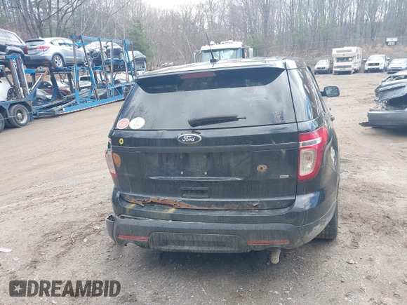 2013 Ford Police Interceptor Utility z VIN 1FM5K8AR1DGA51575, wystawiony jako IAAI lot #41929783 z przebiegiem Nie podano mil oraz . Historia ofert i sprzedaży dostępna na DreamBid. Obrazek 15.