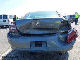 2005 Mitsubishi Galant ES with VIN 4A3AB36F15E071744, listed as a IAAI auction lot 41937517 with 141,381 mi miles. Bid and sale history available at carsss.com. Image 12.