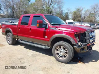 2015 Ford Super Duty F-250 SRW Lariat with VIN 1FT7W2BT5FED40059, listed as a IAAI auction lot 41762002 with 117,036 mi miles. Bid and sale history available at carsss.com. Image 1.