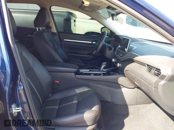 2023 Nissan Altima SR z VIN 1N4BL4CV0PN345188, wystawiony jako IAAI lot #42034378 z przebiegiem 65 305 mil mil oraz . Historia ofert i sprzedaży dostępna na DreamBid. Obrazek 5.