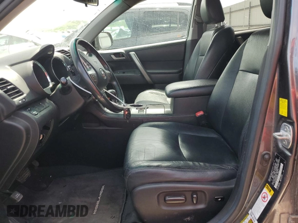 2010 Toyota Highlander Sport z VIN 5TDEK3EH3AS001867, wystawiony jako Copart lot #52792345 z przebiegiem 191 658 mil mil oraz Szkoda całkowita • Salvage title. Historia ofert i sprzedaży dostępna na DreamBid. Obrazek 7.