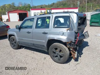 2015 Jeep Patriot High Altitude with VIN 1C4NJRAB9FD353751, listed as a IAAI auction lot 42099206 with 62,569 mi miles. Bid and sale history available at carsss.com. Image 3.