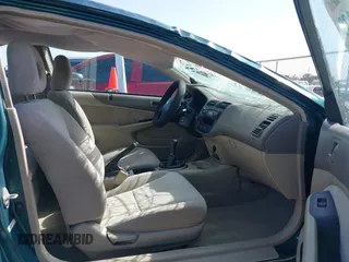 2001 Honda Civic LX with VIN 1HGEM21551L111533, listed as a IAAI auction lot 41801139 with 253,497 mi miles. Bid and sale history available at carsss.com. Image 5.