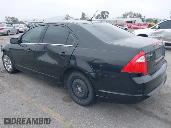 2011 Ford Fusion SE with VIN 3FAHP0HA2BR322918, listed as a IAAI auction lot 41886035 with 250,462 mi miles. Bid and sale history available at carsss.com. Image 3.