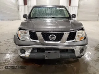2008 Nissan Frontier SE z VIN 1N6AD06WX8C401437, wystawiony jako Copart lot #59941525 z przebiegiem 132 721 mil mil oraz Szkoda całkowita • Salvage title. Historia ofert i sprzedaży dostępna na DreamBid. Obrazek 5.