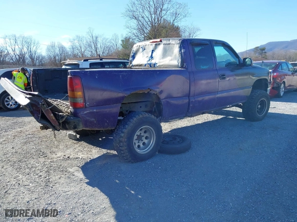 1999 Chevrolet Silverado 1500 LT with VIN 1GCEK19T8XE119804, listed as a IAAI auction lot 41624276 with 274,550 mi miles. Bid and sale history available at carsss.com. Image 4.