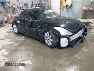 2004 Nissan 350Z Touring with VIN JN1AZ36AX4T014409, listed as a IAAI auction lot 41610945 with 86,756 mi miles. Bid and sale history available at carsss.com. Image 1.