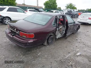 1995 Chevrolet Caprice with VIN 1G1BL52P7SR176512, listed as a IAAI auction lot 42231251 with Not provided miles and . Bid and sale history available at DreamBid. Image 4.