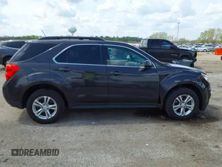 2013 Chevrolet Equinox LT z VIN 2GNALDEK6D6200155, wystawiony jako IAAI lot #42123806 z przebiegiem 92 047 mil mil oraz . Historia ofert i sprzedaży dostępna na DreamBid. Obrazek 13.