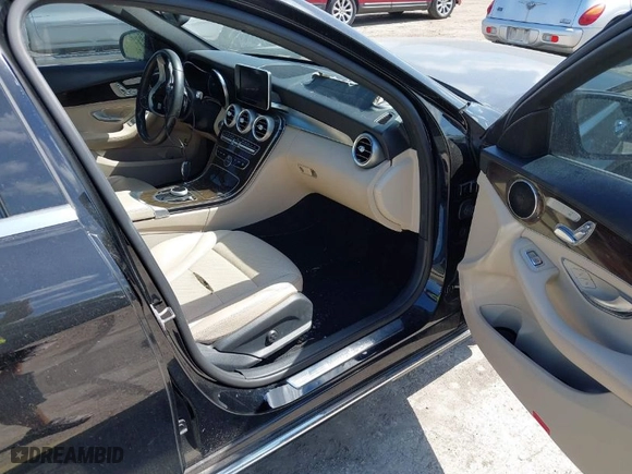 2018 Mercedes-Benz C-Class C 300 with VIN WDDWF4KBXJR404246, listed as a IAAI auction lot 42032191 with 1 mi miles. Bid and sale history available at carsss.com. Image 5.
