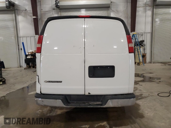 2013 Chevrolet Express Cargo Van with VIN 1GCSGAFX6D1173794, listed as a Copart auction lot 44652055 with 113,044 mi miles and Salvage Title. Bid and sale history available at carsss.com. Image 6.