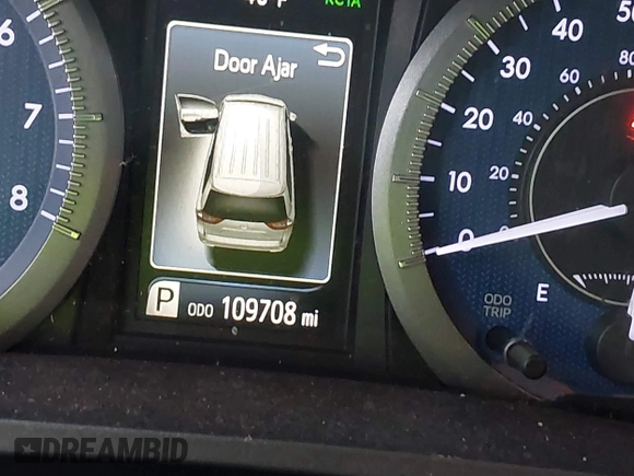 2019 Toyota Sienna XLE Auto Access Seat with VIN 5TDYZ3DC8KS982777, listed as a IAAI auction lot 41519696 with 109,708 mi miles. Bid and sale history available at carsss.com. Image 15.