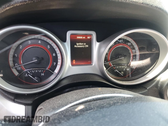2018 Dodge Journey SXT with VIN 3C4PDDBG4JT530190, listed as a Copart auction lot 48409055 with 39,866 mi miles and Salvage title. Bid and sale history available at DreamBid. Image 9.