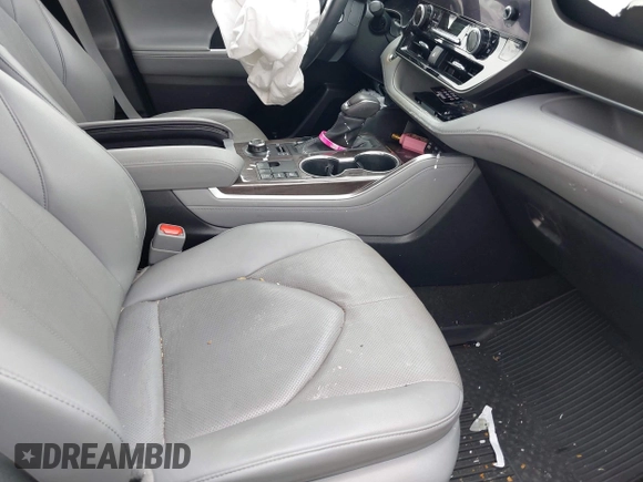 2023 Toyota Highlander L with VIN 5TDKDRBH7PS014618, listed as a IAAI auction lot 42363989 with 39,142 mi miles and . Bid and sale history available at DreamBid. Image 5.