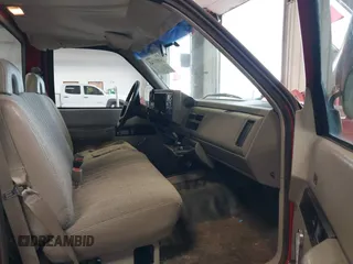 1993 GMC Sierra 1500 z VIN 1GTEK14H0PE542993, wystawiony jako IAAI lot #41833743 z przebiegiem 225 085 mil mil oraz . Historia ofert i sprzedaży dostępna na DreamBid. Obrazek 5.