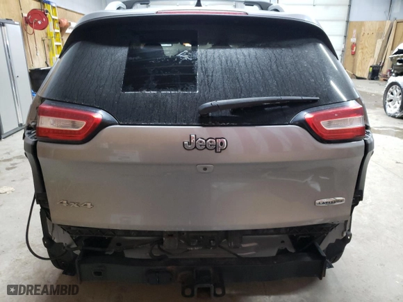 2016 Jeep Cherokee Altitude with VIN 1C4PJMCS7GW360289, listed as a Copart auction lot 87442484 with 132,562 mi miles and Clean Title. Bid and sale history available at carsss.com. Image 6.