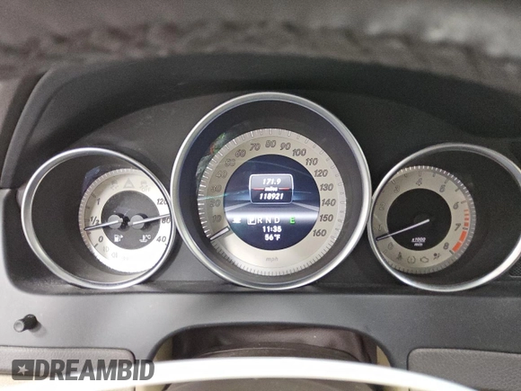2013 Mercedes-Benz C 300 Sport with VIN WDDGF8ABXDA822502, listed as a Copart auction lot 51980405 with 118,921 mi miles and Clean Title. Bid and sale history available at DreamBid. Image 9.