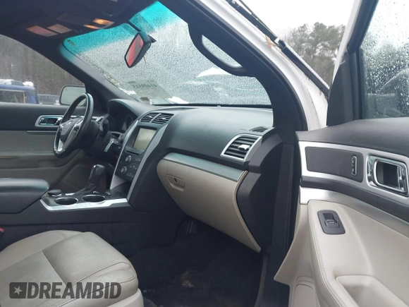 2012 Ford Explorer XLT with VIN 1FMHK8D88CGA63396, listed as a IAAI auction lot 41409515 with 208,776 mi miles and . Bid and sale history available at DreamBid. Image 5.