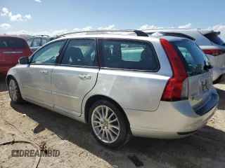2010 Volvo V50 with VIN YV1382MWXA2528483, listed as a Copart auction lot 77164854 with 0 mi miles and Non Repairable. Bid and sale history available at carsss.com. Image 2.
