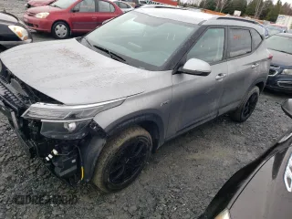 2021 Kia Seltos LX z VIN KNDEPCAA8M7116473, wystawiony jako Copart lot #49865145 z przebiegiem 20 122 mil mil oraz Szkoda całkowita • Salvage title. Historia ofert i sprzedaży dostępna na DreamBid. Obrazek 1.