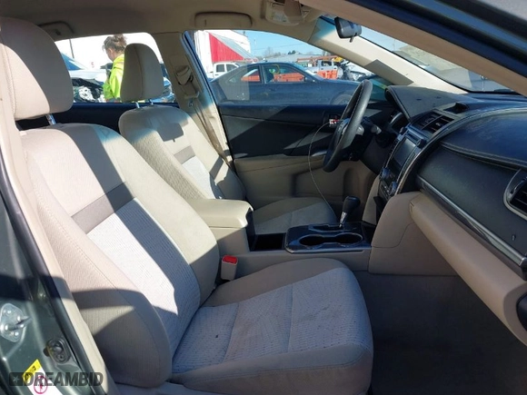 2013 Toyota Camry Hybrid LE with VIN 4T1BD1FK2DU094842, listed as a IAAI auction lot 41436192 with 136,647 mi miles. Bid and sale history available at carsss.com. Image 5.