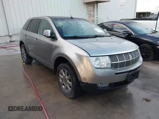 2008 Lincoln MKX with VIN 2LMDU68C88BJ17360, listed as a IAAI auction lot 42111549 with 221,191 mi miles. Bid and sale history available at carsss.com. Image 1.