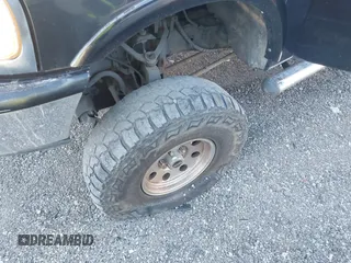 1997 Ford F-150 с VIN 2FTDX08W7VCA18436, выставлен на аукционе IAAI как лот 41237849 с пробегом 201 419 миль миль и . История ставок и продаж доступна на DreamBid. Изображение 6.