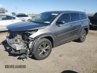 2018 Toyota Highlander LE z VIN 5TDZZRFH0JS285778, wystawiony jako Copart lot #56329015 z przebiegiem 95 002 mil mil oraz Szkoda całkowita • Salvage title. Historia ofert i sprzedaży dostępna na DreamBid. Obrazek 1.